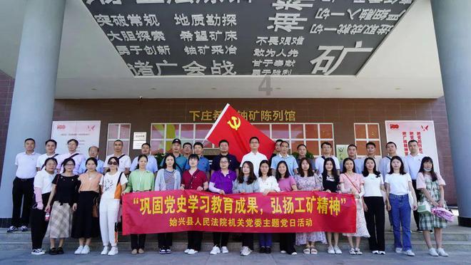 请用逻辑推理证明上帝存在(或不存在)。游戏画面